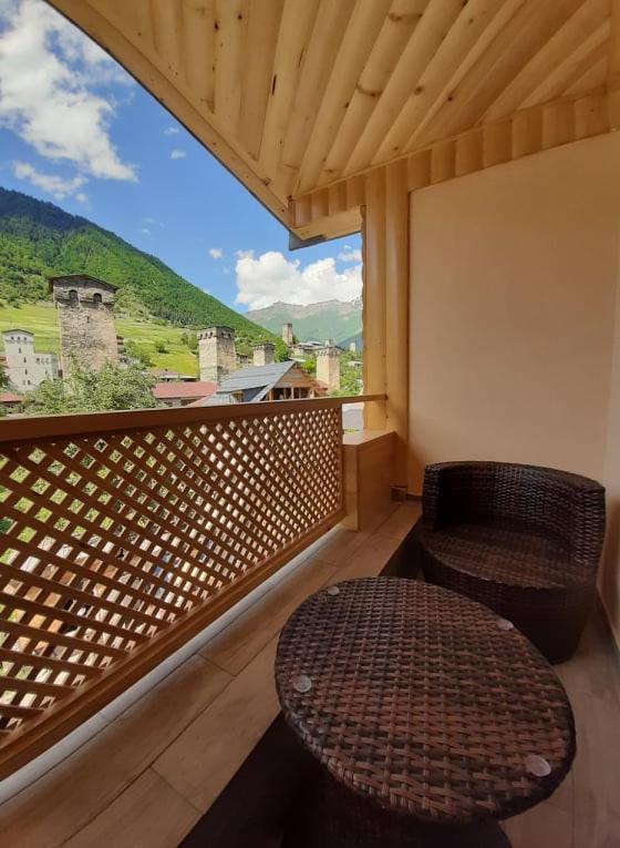 Sanli Hotel Mestia Luaran gambar
