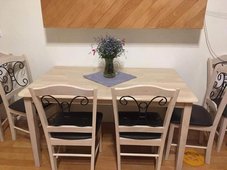 Sanli Hotel Mestia Luaran gambar