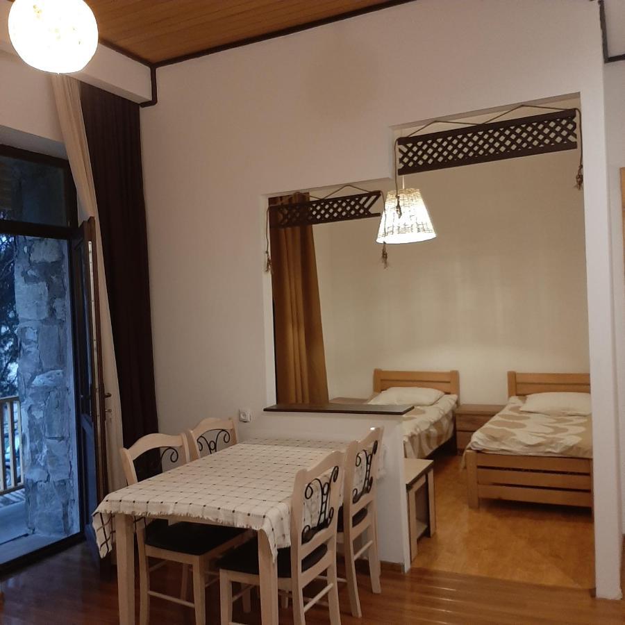 Sanli Hotel Mestia Bilik gambar