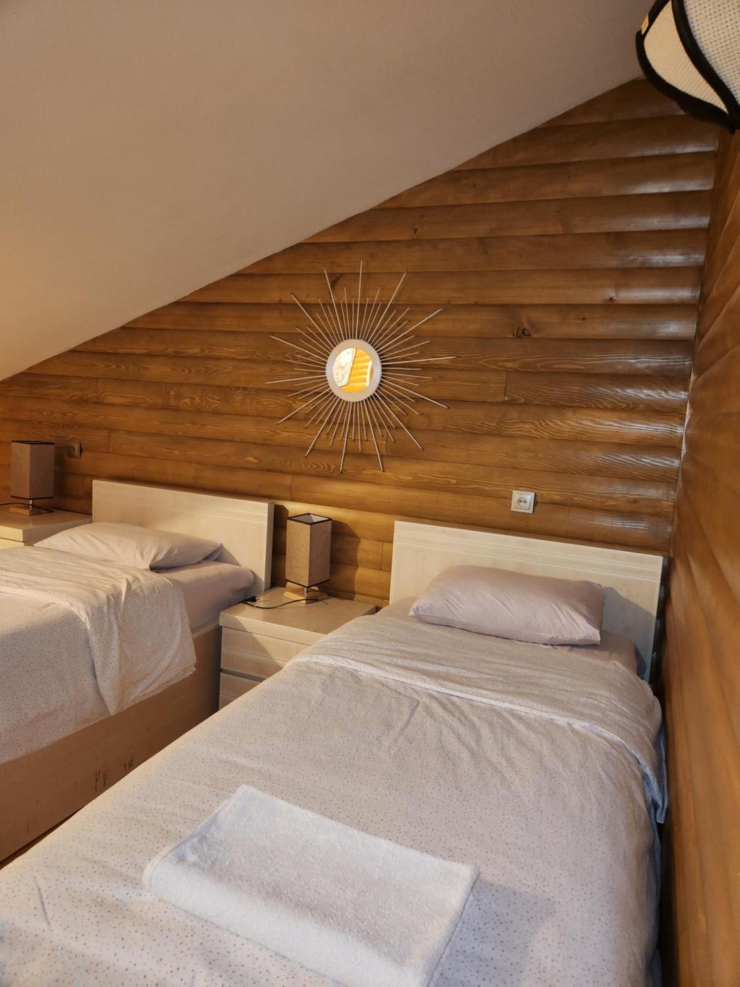 Sanli Hotel Mestia Luaran gambar